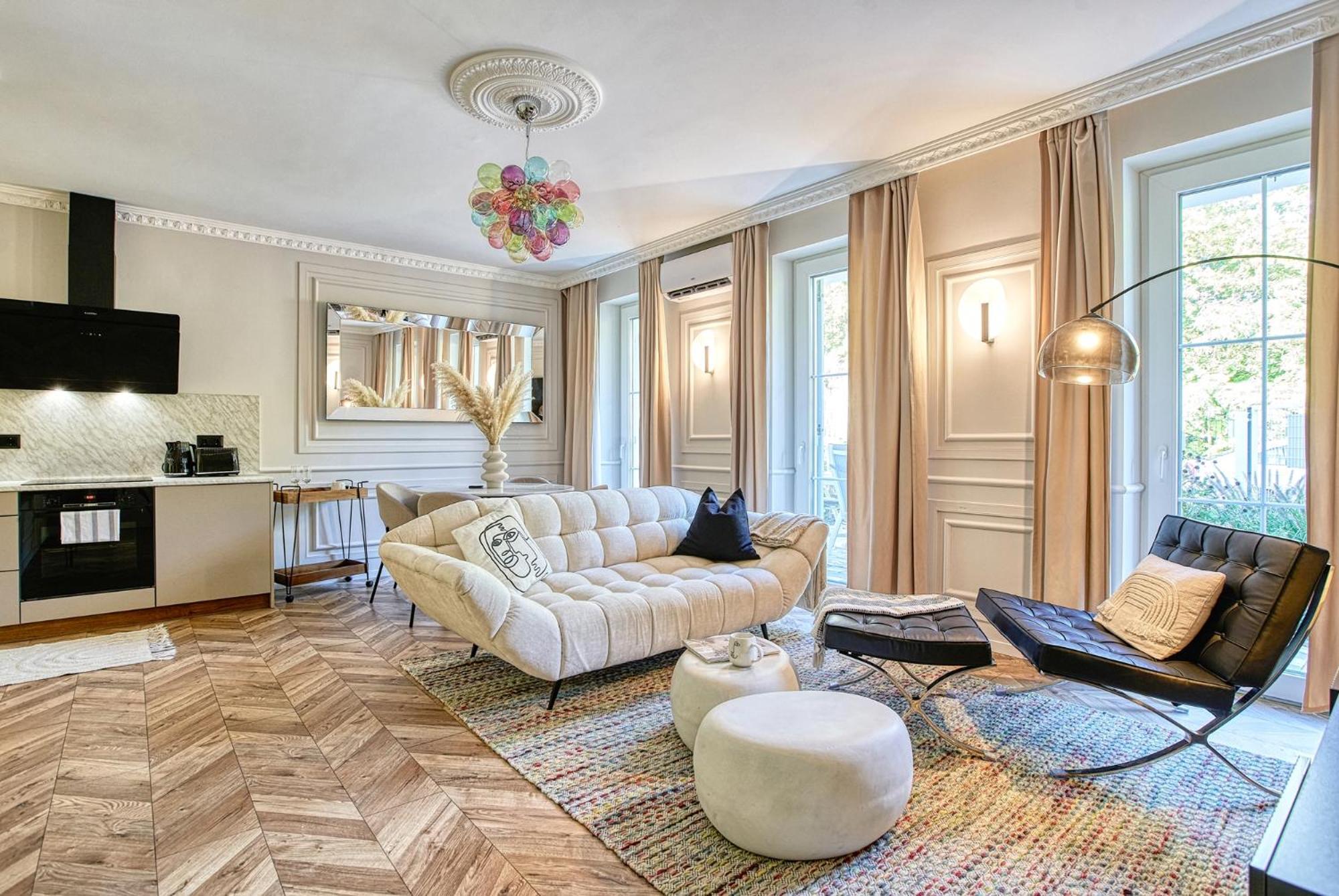 The Doors Luxury Apartment Mosonmagyaróvár Εξωτερικό φωτογραφία