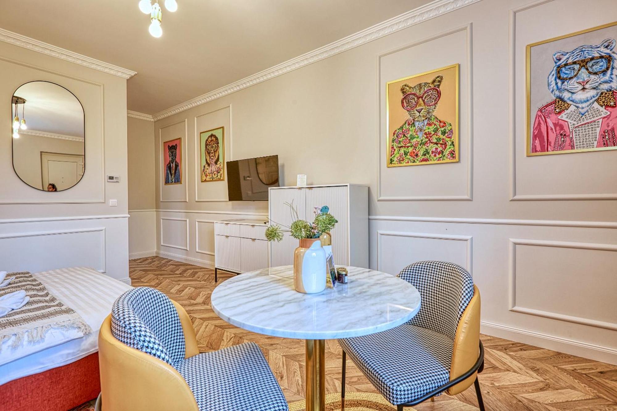 The Doors Luxury Apartment Mosonmagyaróvár Εξωτερικό φωτογραφία